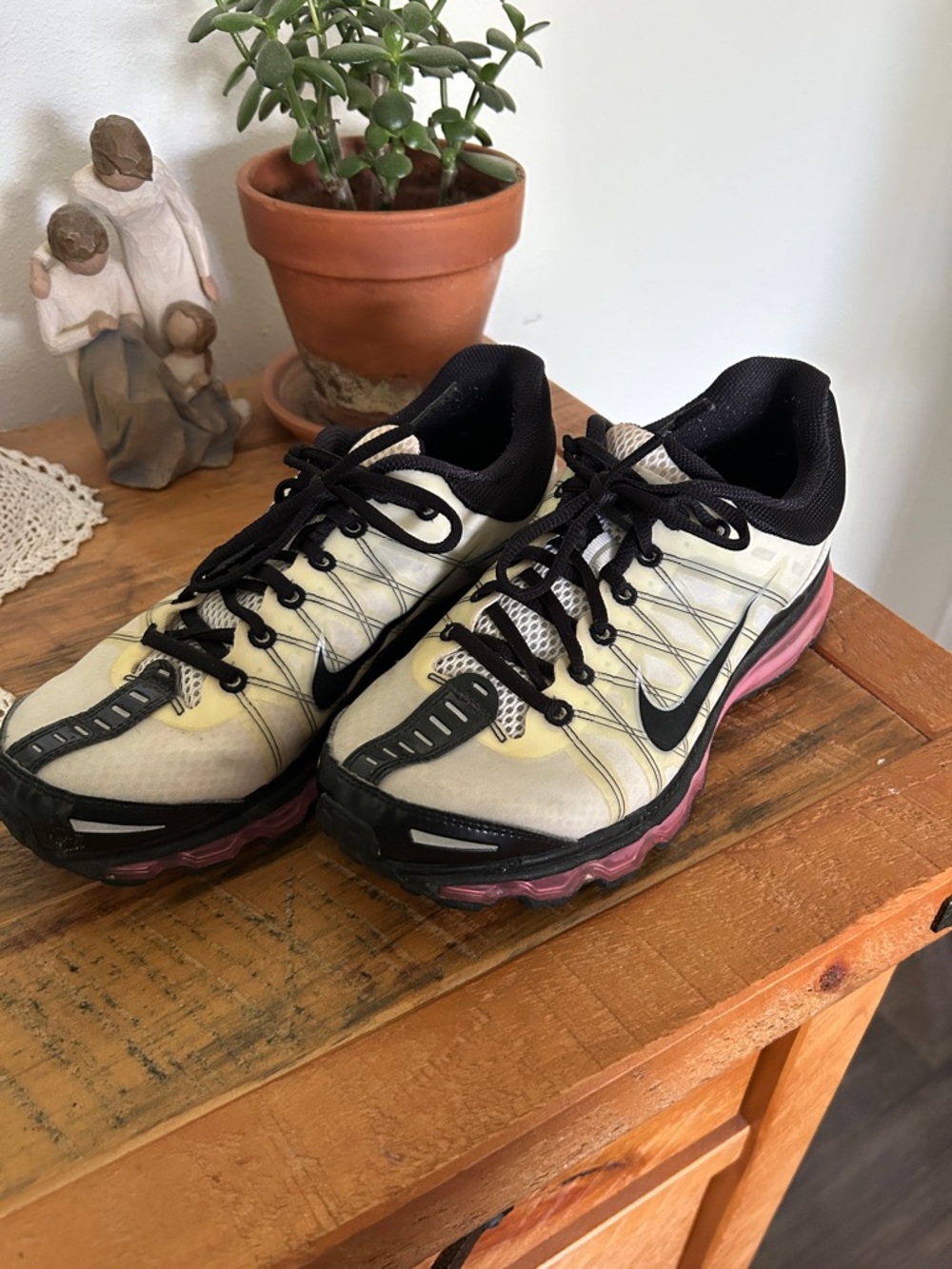 Nike Liming running sneakers in white, black and pink
